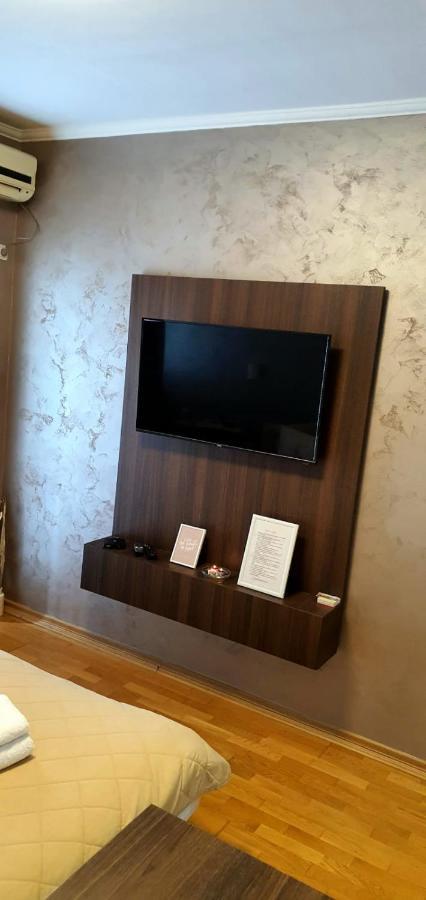 Apartman Studio Diamond Subotica Exterior photo