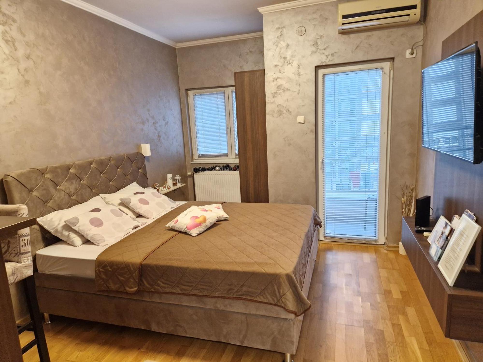 Apartman Studio Diamond Subotica Exterior photo